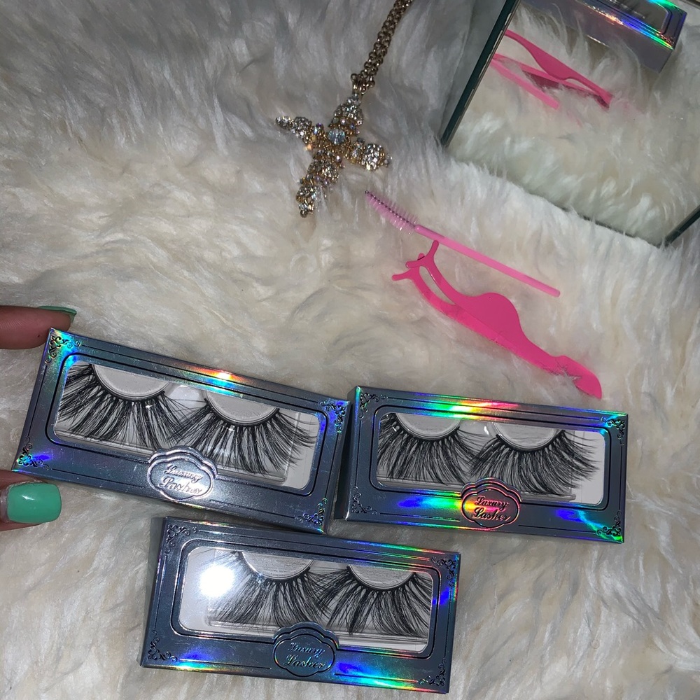 25mm Mink Lash - Picture 5 of 8